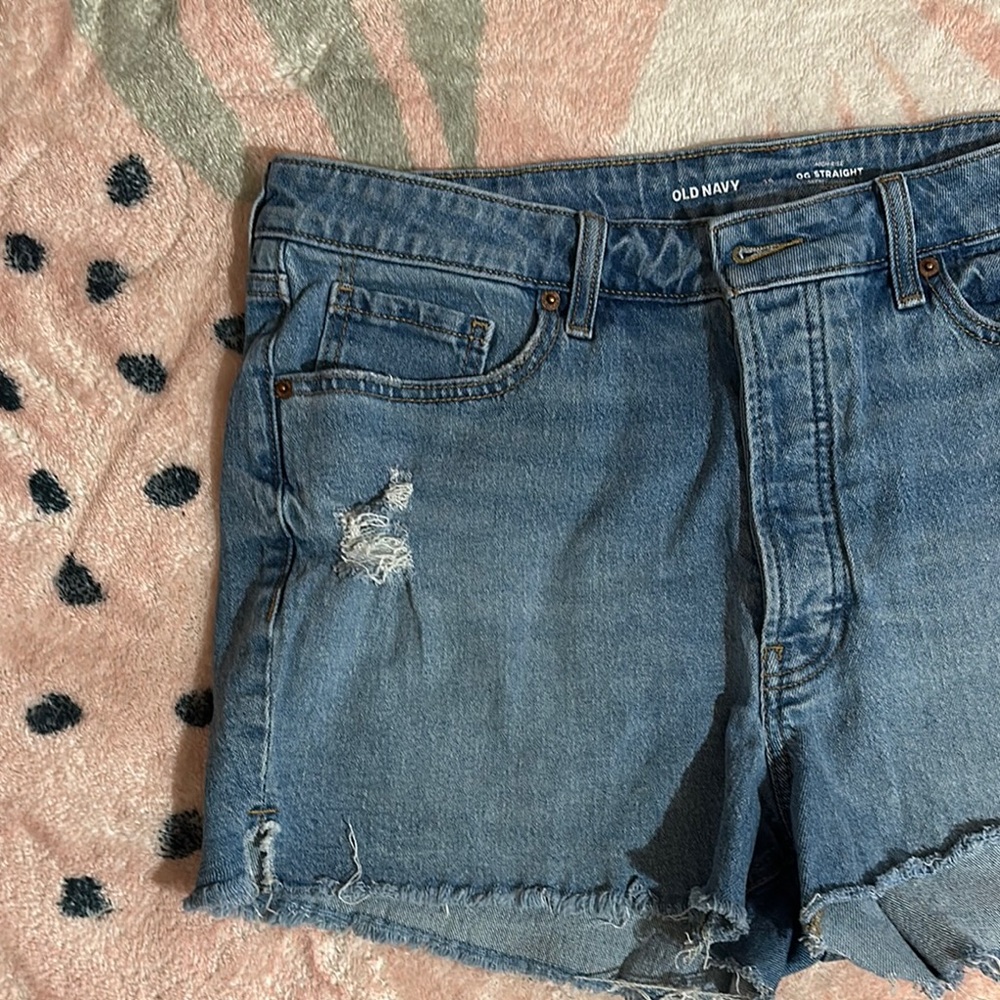 Old Navy Women's Blue Denim Shorts - Picture 4 of 6